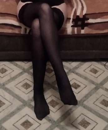 Утонченная леди со страстным нравом. Приглашаю в гости состоятельного и воспитанного господина для интимных утех. Обещаю, мы оба останемся довольны. 10839, 39 лет